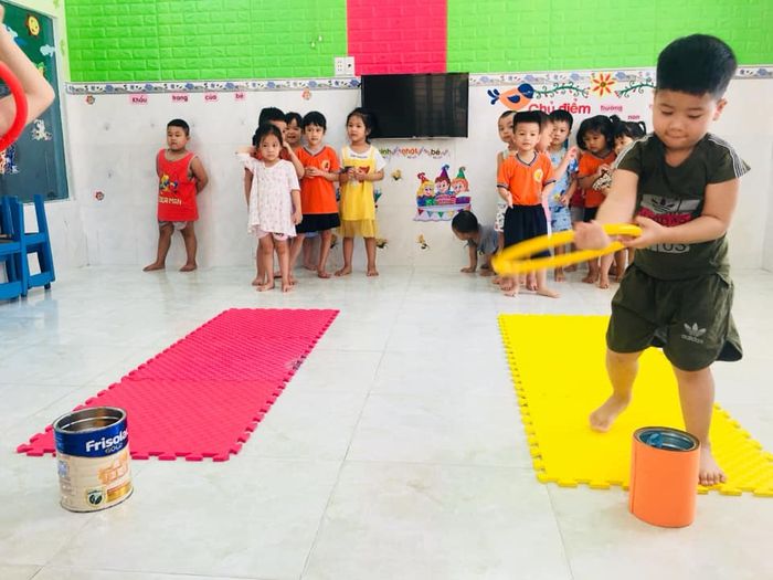 Lớp học sáng tạo tại Mầm non Mickey