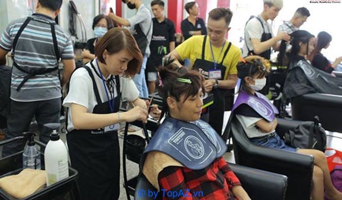đào tạo nghề tóc chuyên nghiệp tại TP.HCM