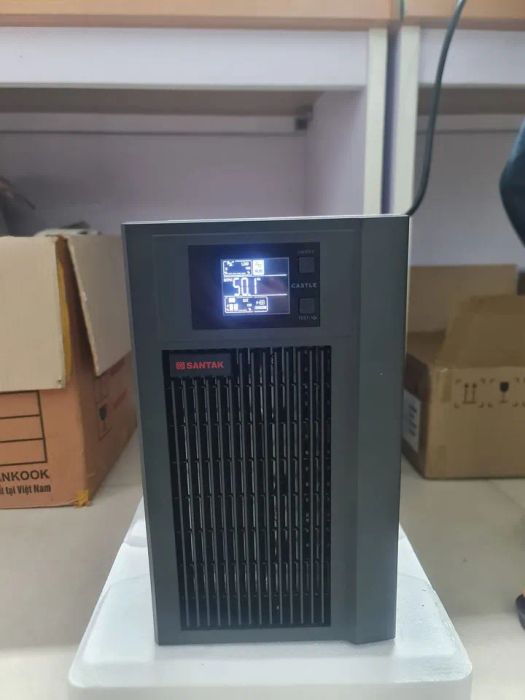 Hình ảnh bộ lưu điện UPS Santak phiên bản cao cấp
