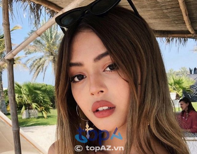 Vẻ đẹp quyến rũ của dáng môi tròn đầy