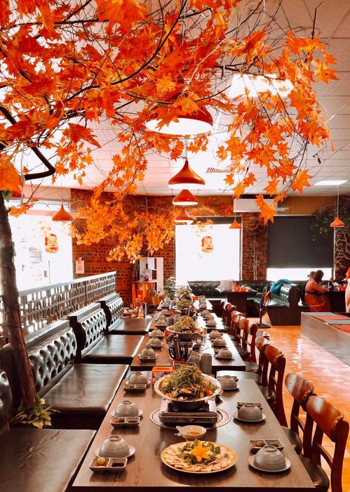 Không gian ấm cúng tại Tạ Tốn BBQ