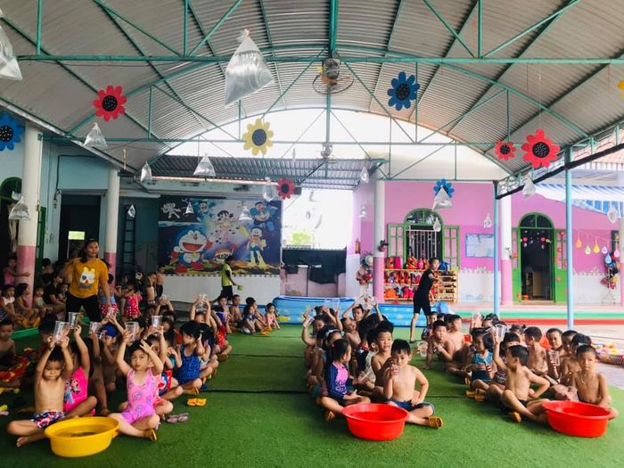 Khu vui chơi ngoài trời tại Mầm non Đôrêmon