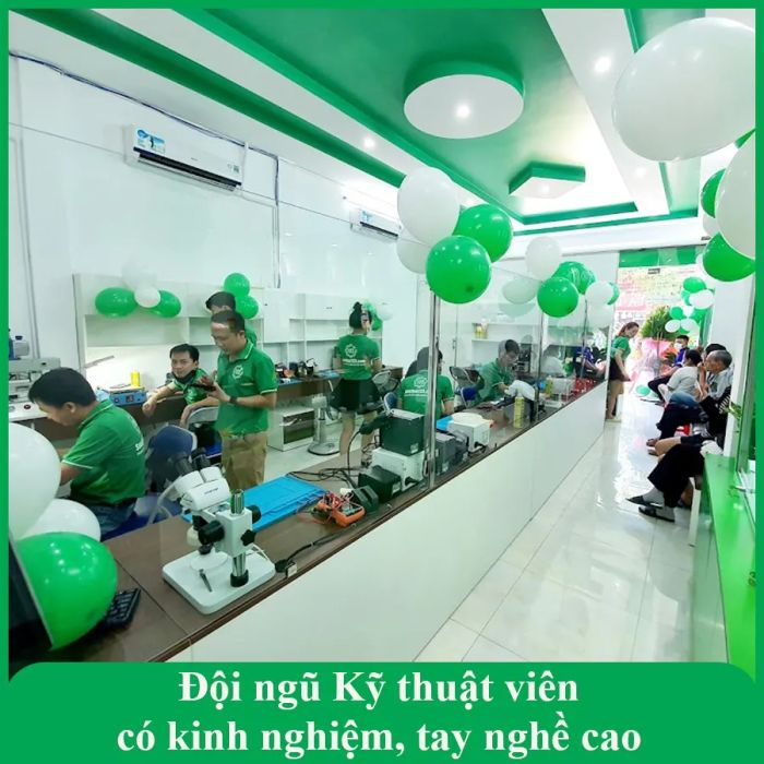 Hình ảnh phòng kỹ thuật hiện đại tại Trung Tâm Sửa Chữa 123