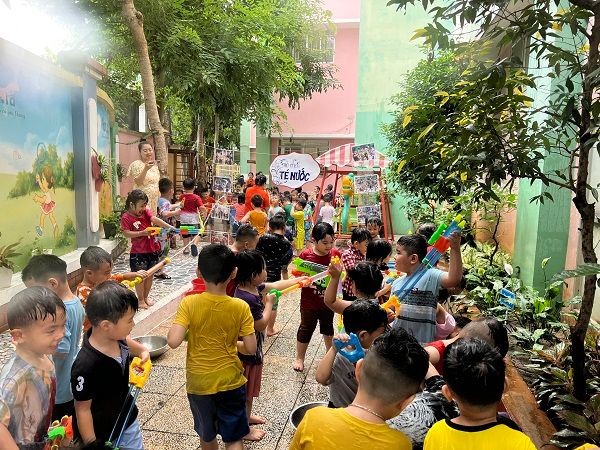 Hình ảnh 1 Trường Mầm non Tuổi Xanh - Góc nhìn chân thực về ngôi trường với khuôn viên xanh mát, cơ sở vật chất hiện đại.