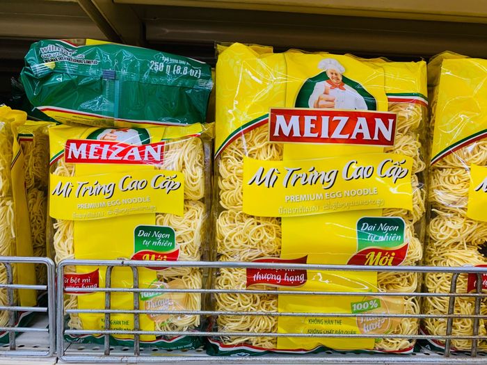 Hình ảnh chân thực mì trứng Meizan - Sợi mì dai chuẩn