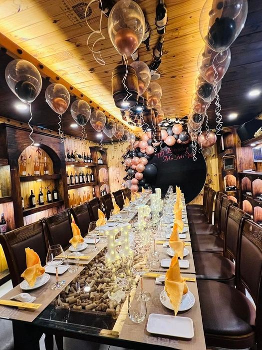 Cheer House Restaurant - Không gian tiệc sang trọng