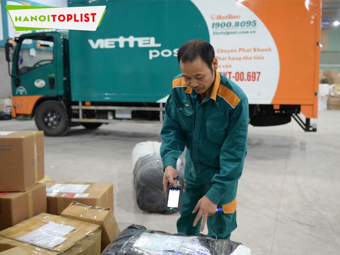 tai-sao-khach-hang-lai-ua-chuong-su-dung-dich-vu-van-chuyen-tong-hop-cua-viettel-post-Tripi