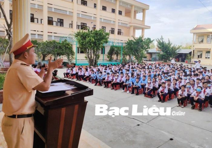 Hình ảnh Trường THCS Bạc Liêu - Ninh Bình - Ngôi trường kết nghĩa