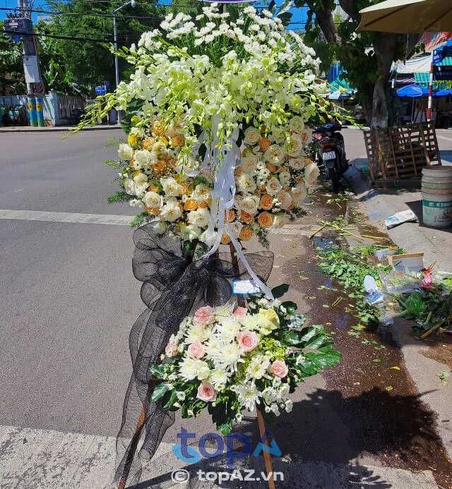 Địa chỉ vàng cho những vòng hoa viếng tang lễ ý nghĩa tại Quy Nhơn