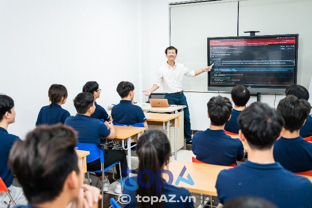 Trường đào tạo Công nghệ Thông tin tại Hà Nội