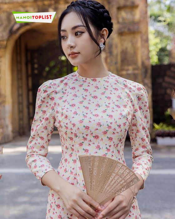 ao-dai-cach-tan-ta-ngan-Tripi