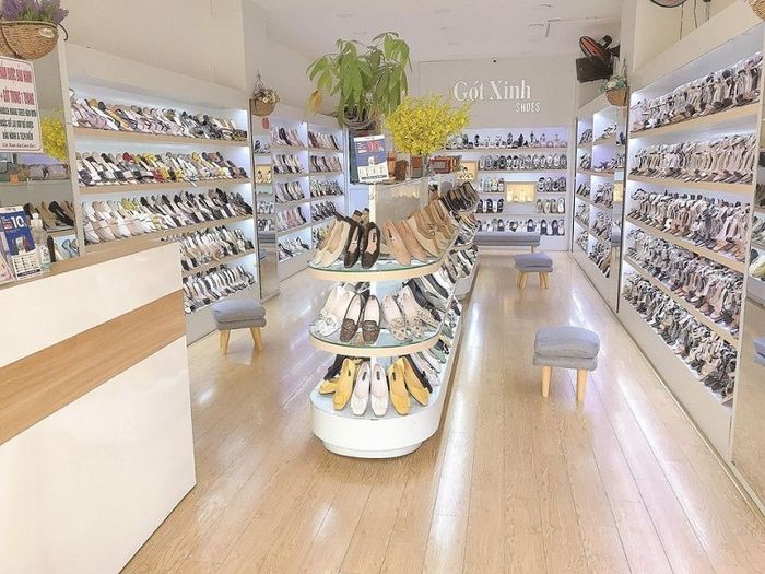 Điểm danh những shop giày dép nữ đẹp nhất tại Quận 11