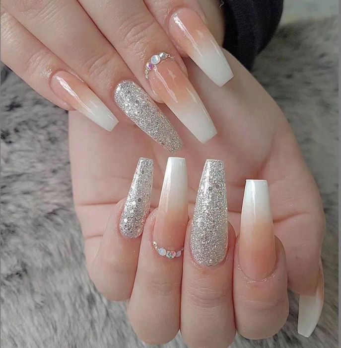 Không gian sang trọng và dịch vụ chuyên nghiệp tại HUYỀN Nail & Eyelash