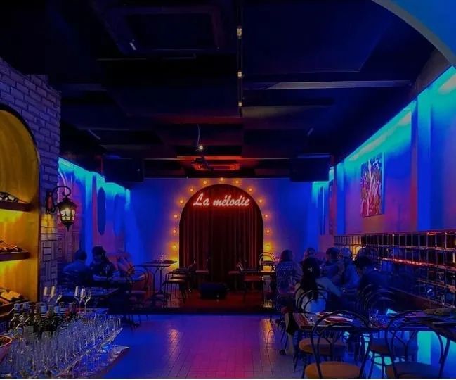 SWITCH - WINE & COCKTAIL BAR