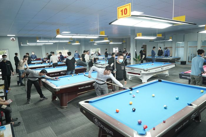 Không gian sang trọng tại Reyes Billard Club