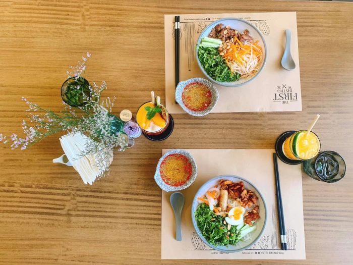 Góc ảnh lãng mạn tại The First Bistro Nha Trang