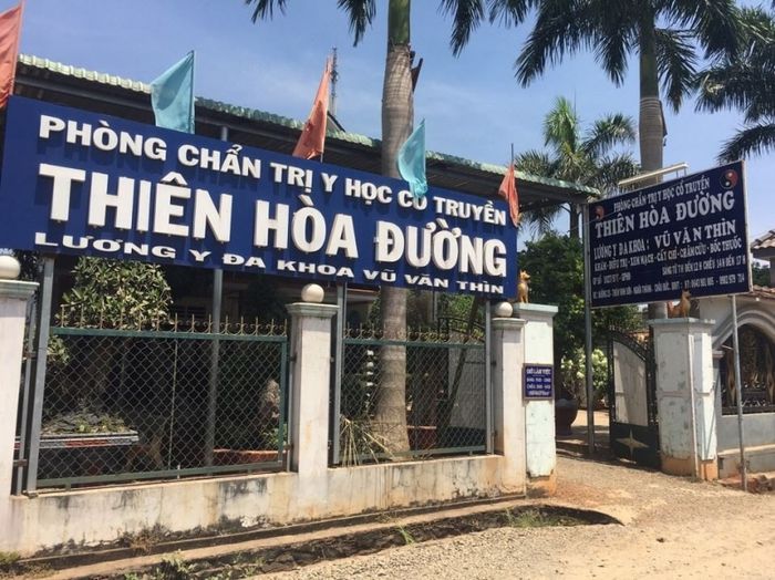 Hình ảnh đội ngũ y bác sĩ Phòng khám Đông y Thiên Hòa Đường