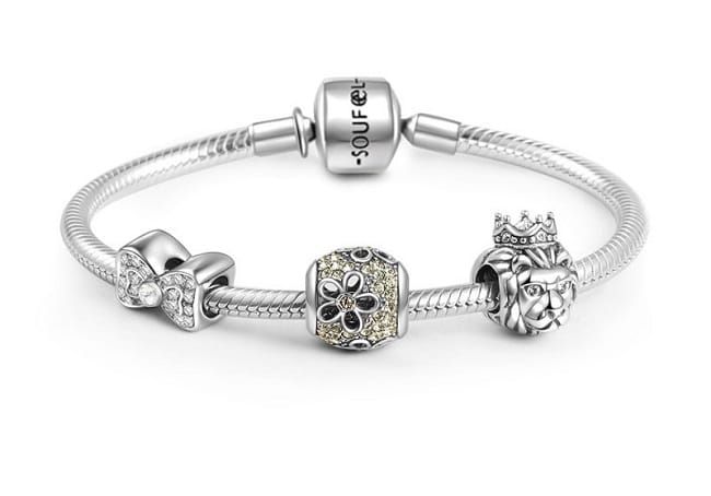 Soufeel góp mặt trong Top 6 thương hiệu vòng charm (vòng Pandora) ấn tượng nhất với thiết kế tinh tế và giá cả phải chăng.