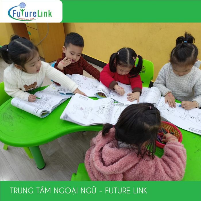 Hoạt động ngoại khóa sôi nổi tại Future Link