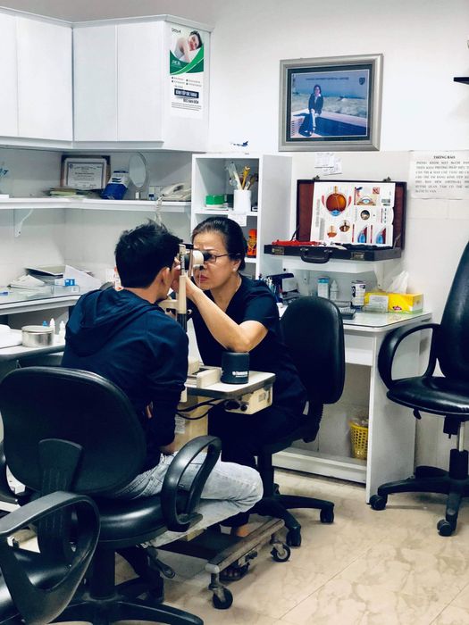Hình ảnh Phòng Khám Mắt Bác Sĩ Chi - Đội ngũ y bác sĩ tận tâm
