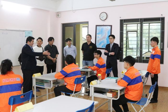 Hình ảnh trụ sở chuyên nghiệp của Năm Châu IMS
