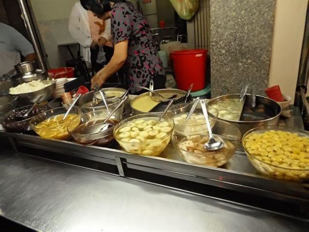 Chè bưởi - há cảo: Tinh hoa ẩm thực đường phố Sài Gòn