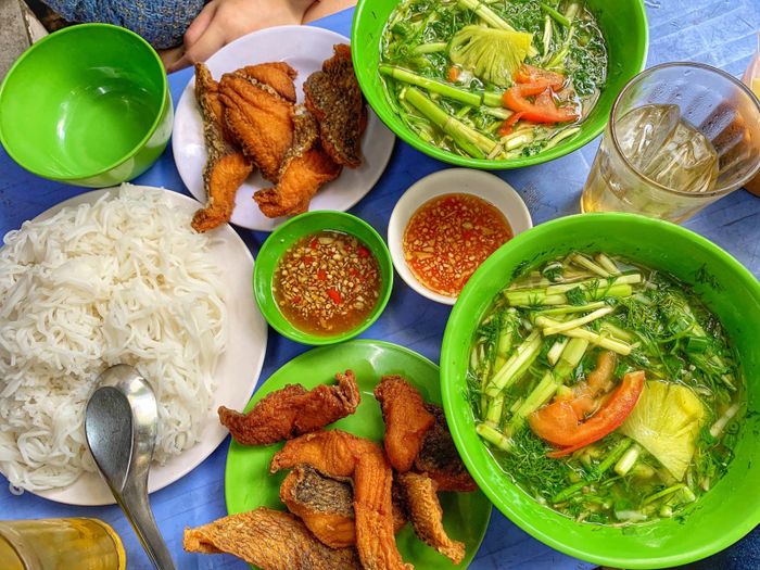 Hình ảnh Bún Cá Chấm Giòn Ngọc Lan - Tô bún đầy màu sắc