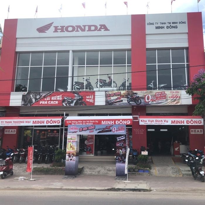 Không gian trưng bày xe ấn tượng tại HEAD Minh Đông
