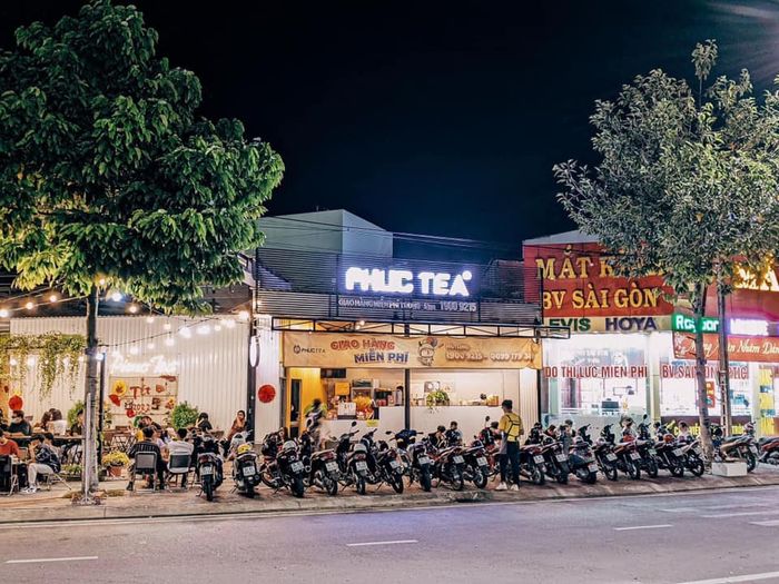 Ảnh thực tế các món trà sữa đặc trưng tại Phúc Tea