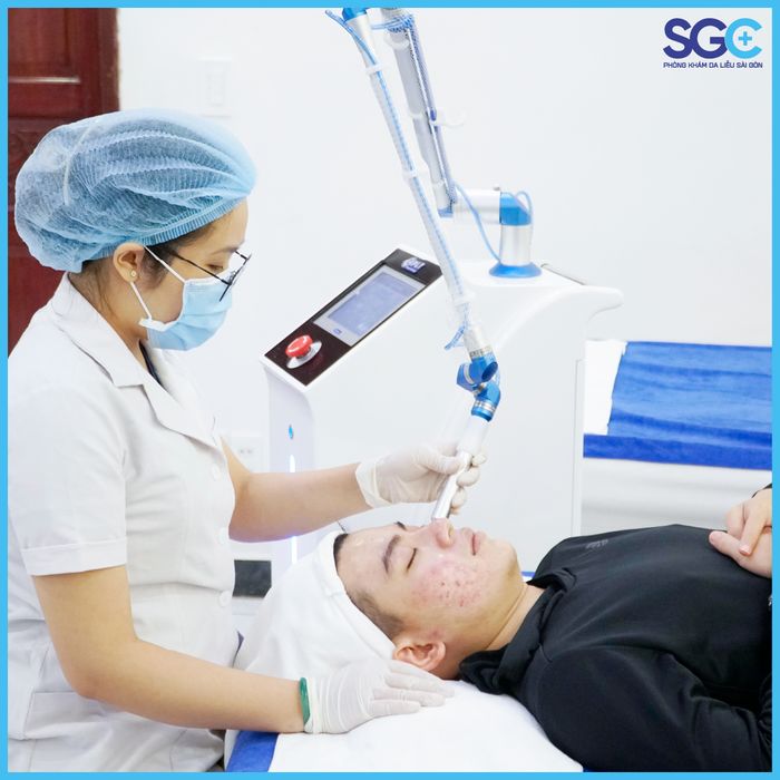 Hình ảnh quy trình điều trị chuẩn y khoa tại Phòng Khám Da Liễu Sài Gòn