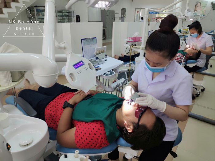 Không gian hiện đại tại Nha Khoa Bác Sĩ Hùng