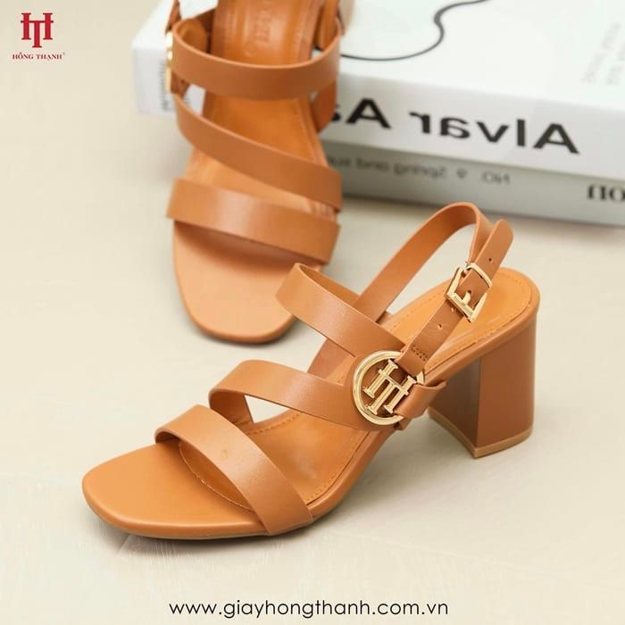Hồng Thạnh Shoes - Thương hiệu giày dép Việt Nam chất lượng cao