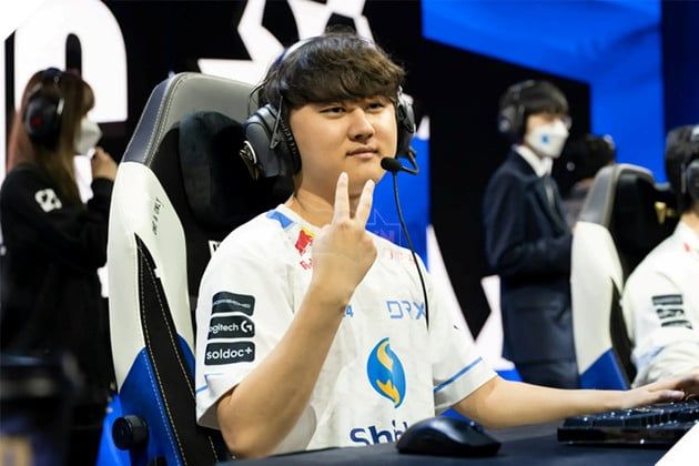 Cựu vô địch thế giới LMHT bật mí những khoảnh khắc đáng nhớ khi chạm trán T1