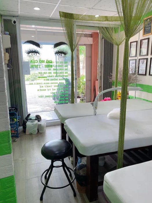 Hình ảnh thực tế những đôi mi nghệ thuật tại Phương Hana Beauty Academy