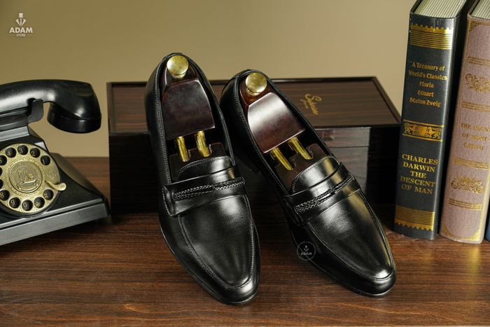 Không gian trưng bày ấn tượng tại Adam Store