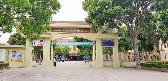 Hình ảnh ấn tượng về THPT Thuận Thành số 3 - ngôi trường với khuôn viên xanh mát cùng cơ sở vật chất hiện đại