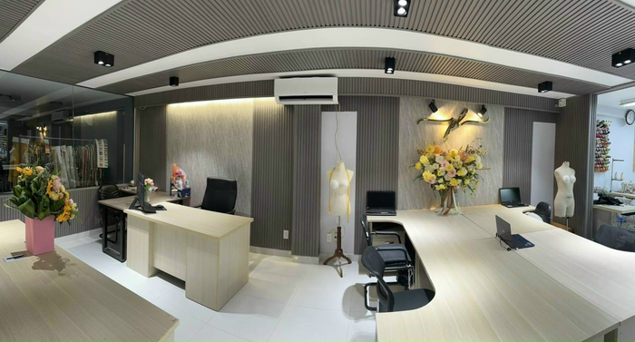 Hình ảnh thực tế thi công tấm nhựa ốp trần từ Vật Liệu Nhà Xanh