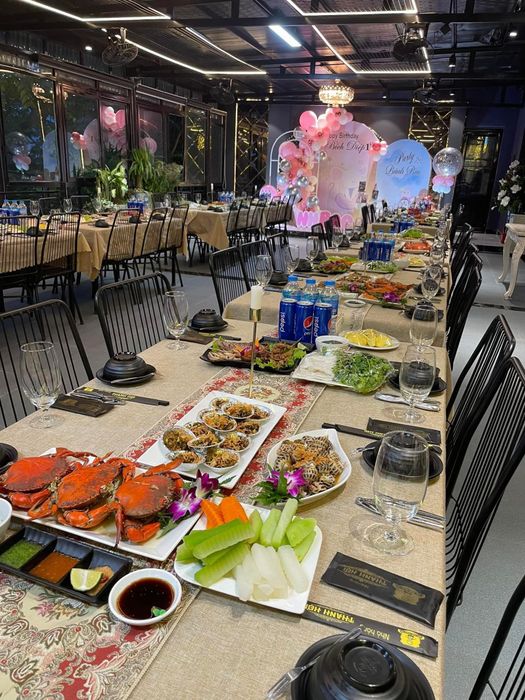 Không gian ấm cúng tại Nhà hàng Hải Sản Thanh Hợi