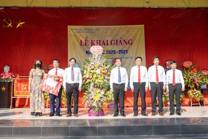 Khoảnh khắc đẹp về hoạt động dạy và học tại Trường THPT Quế Võ số 1 - mái nhà thứ hai của các thế hệ học trò