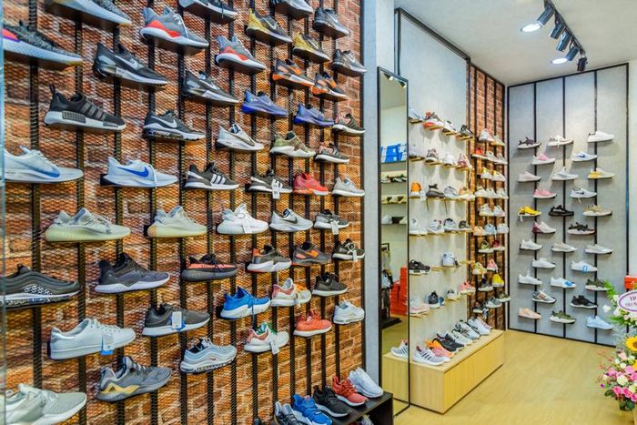 Không gian trưng bày ấn tượng tại HỢP STORE