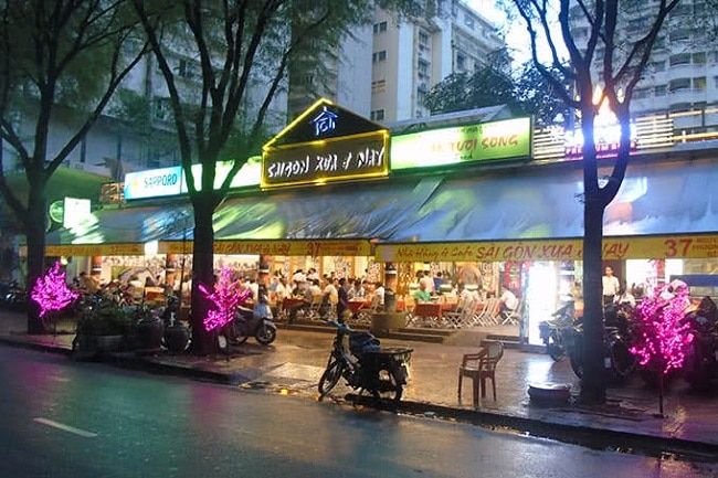 Sài Gòn Xưa và Nay là một trong những quán nhậu ngon, nổi tiếng bậc nhất tại TP. Hồ Chí Minh