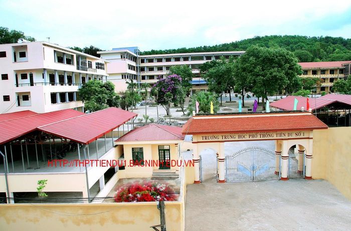 Hình ảnh đẹp về ngôi trường THPT Tiên Du số 1 - nơi chắp cánh những ước mơ