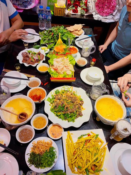 Góc nhìn sang trọng của Nhà hàng Hải Dương - Trâu Giật Quán