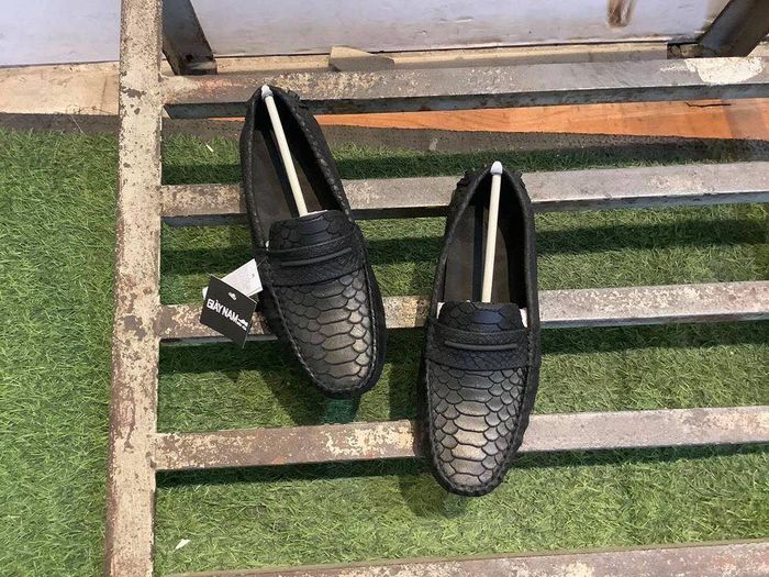 Bộ sưu tập giày công sở thanh lịch tại Giày Nam Biên Hòa Store