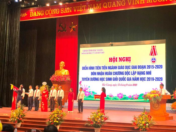Trường THPT Hiệp Hòa số 1 - Hình ảnh 1