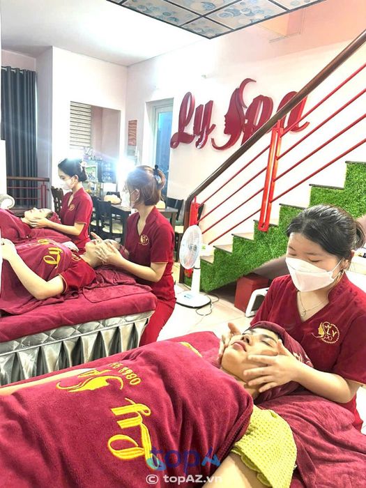Ly Spa trị mụn Bình Dương