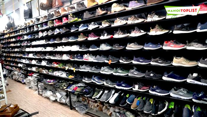 shop-la-sneaker-Mytour