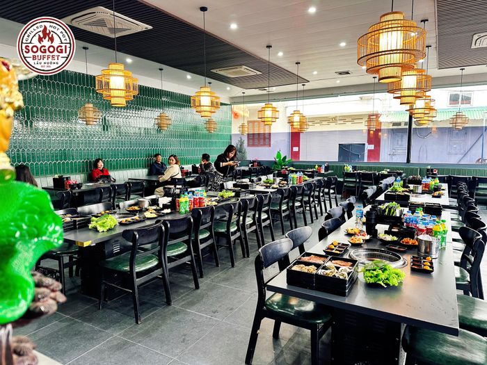 Hình ảnh không gian sang trọng của nhà hàng