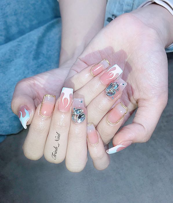 Hình ảnh mẫu nail tinh tế tại Trinh Nail
