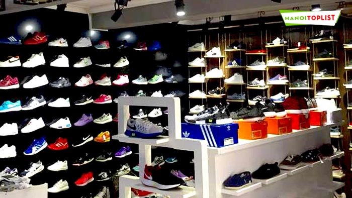 lee-t-store-Mytour